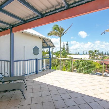 Coast Yamba - Adults Only Aparthotel Bagian luar foto